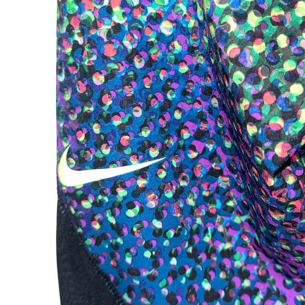 Nike Pro HyperCool Multicolor Pattern Mesh Capri Leggings Size Small